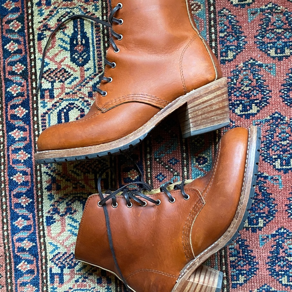 Gorgeous Red Wing Clara boots in Oro size 8